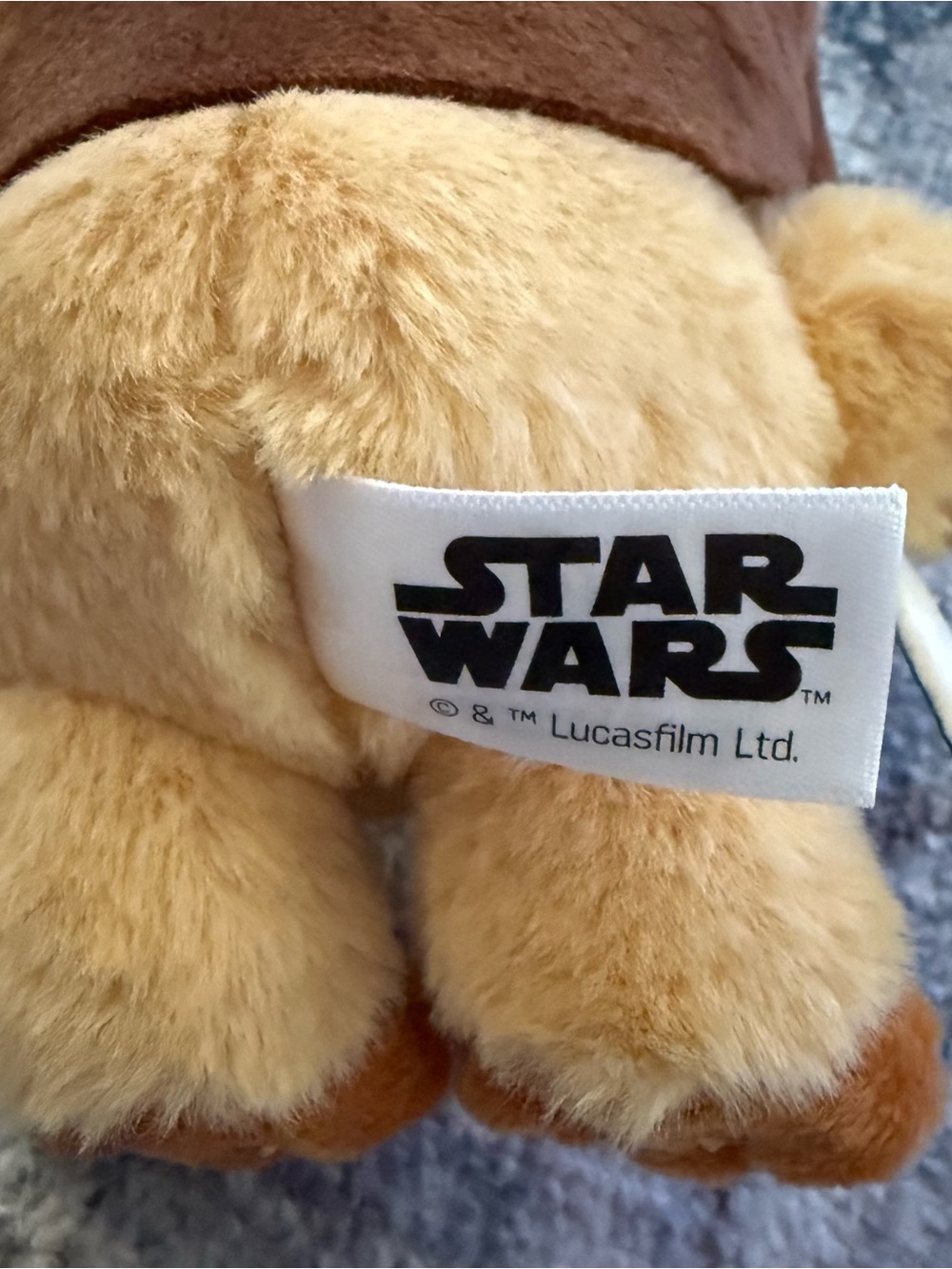 Disney Star Wars Hot Toys Cosbi Ewoks Plush Keychain - Logray - Picture 8 of 8